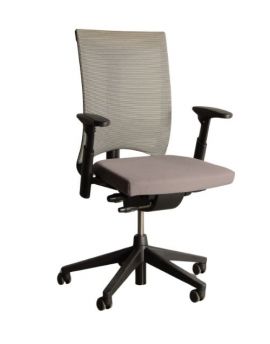 Haworth comforto bureaustoel, tweedehands bureaustoel, zwarte stoffering, zwart kunststof onderstel, beige mesh rugleuning